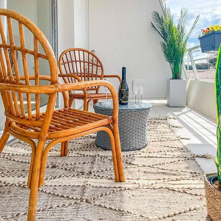 Spacieux Et Decore Avec Gout - Quartier Pironniere - 6 Personnes Apartament