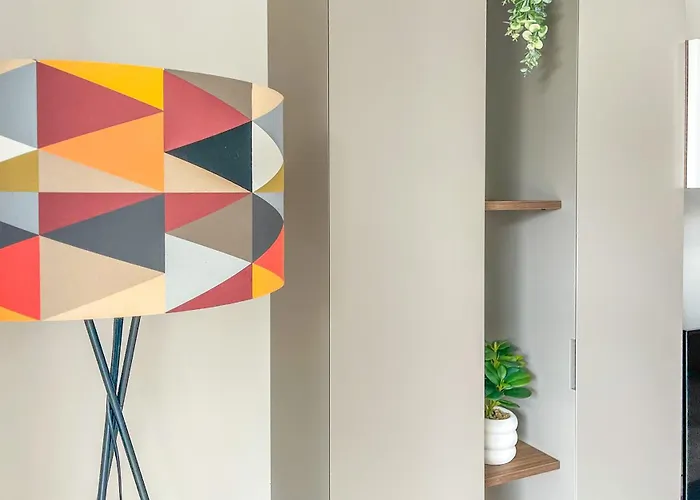 Appartement Spacieux Et Décoré Avec Goût - Quartier Pironnière - 6 Personnes *